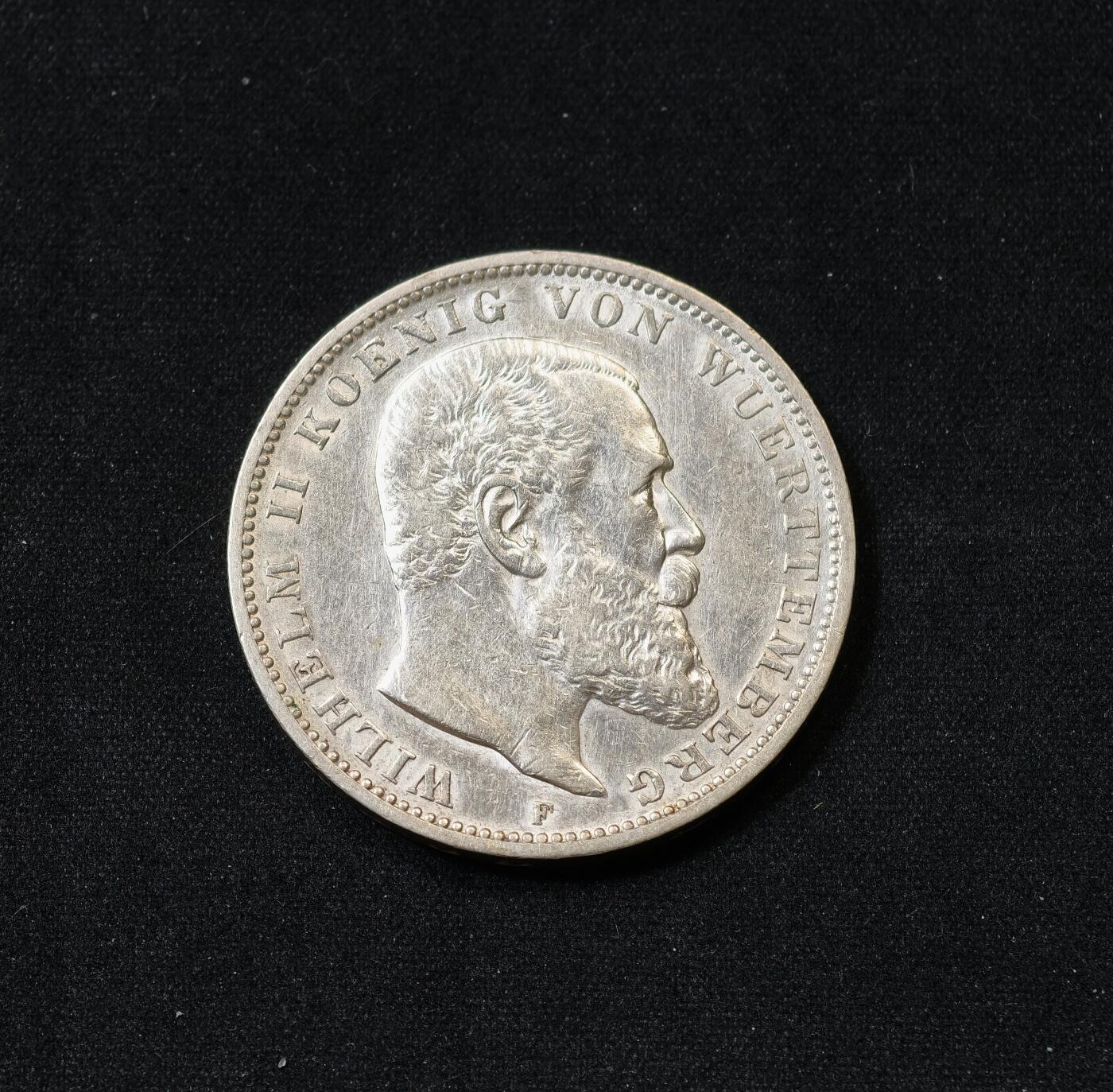 甄臻铺-世界币章拍卖（第60期），甄品场拍品征集中，送拍享返佣金等优惠多多