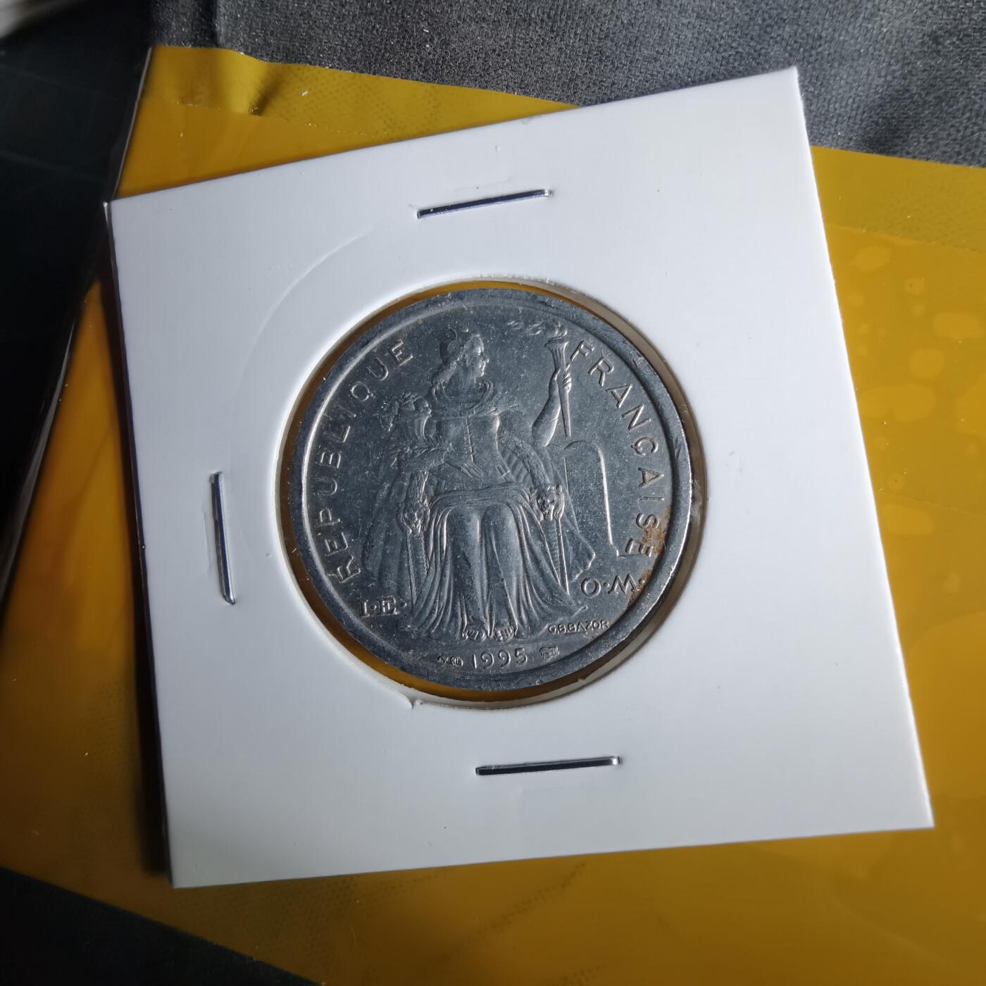 沼泽如烟--第1057场 法属波利尼西亚1995年2法郎