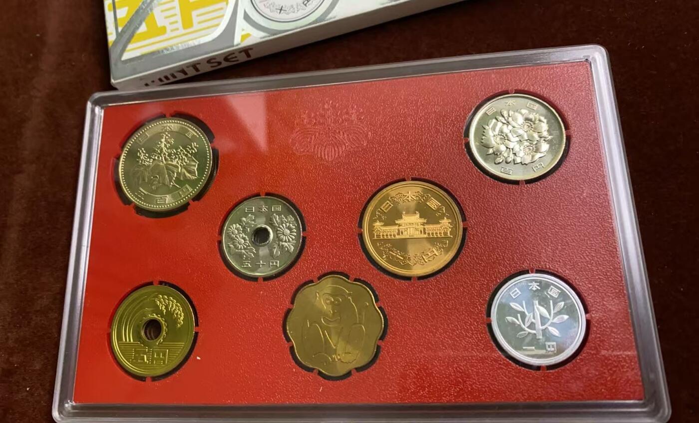 日日生财—方圆世界（全场包邮）第四场 日本2004（平成十六年） 职业棒球间生70年纪念套币