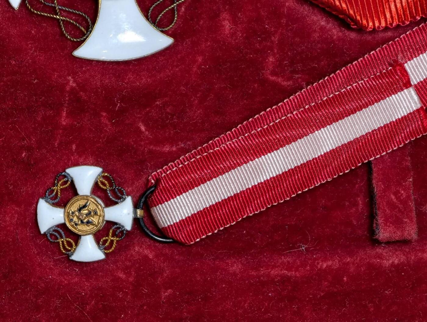 凯旋世界勋赏（第23期）（欢迎送拍）（对拍品有疑问请询问客服，不接受到手刀，出价默认拍品品相。请认真阅读拍卖规则！出价默认已认可！）（收到货请录制开箱视频，无视频概不处理问题。） 。