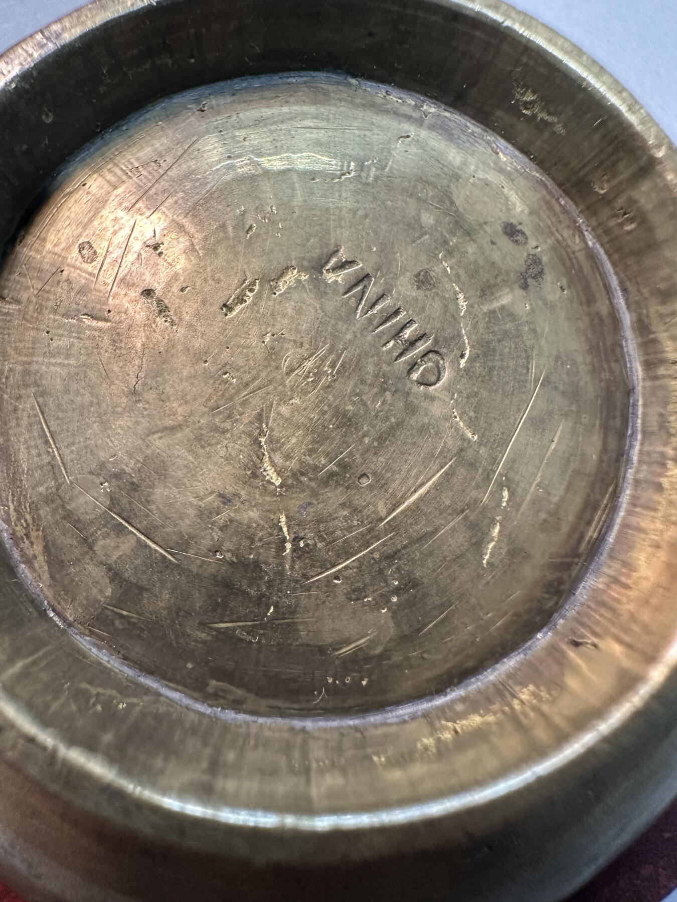 清代-民国 精品铜器专场 晚清民国老黄铜手工錾刻人物纹碗