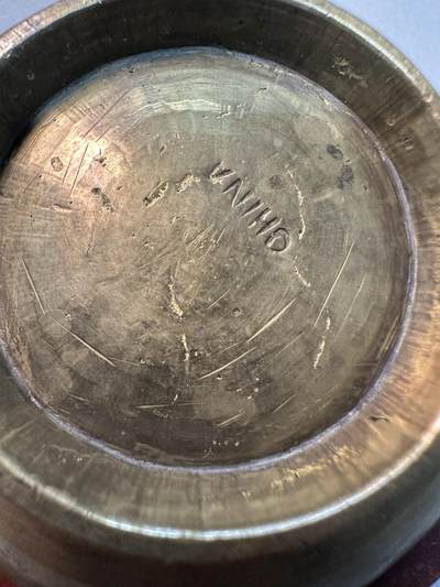 清-民国-建国｜老铜器专场.伍 晚清民国老黄铜手工錾刻人物纹碗