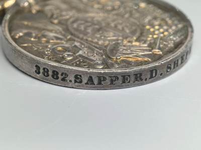 小驴勋章奖章收藏4月18日周六晚六点拍卖（珍爱和平，收藏战争，铭记历史，勿忘国耻，忠党爱国。有偿代拍，送拍规则在简介最后，参拍须阅读规则后再参拍，关系到运费包装发货时效真假辨别等关键信息，拍卖时不再发原图，看大图店主微信码在拍卖店铺介绍里或者找我要） 英国维多利亚时期长期服役奖章，银质打有获得者边铭