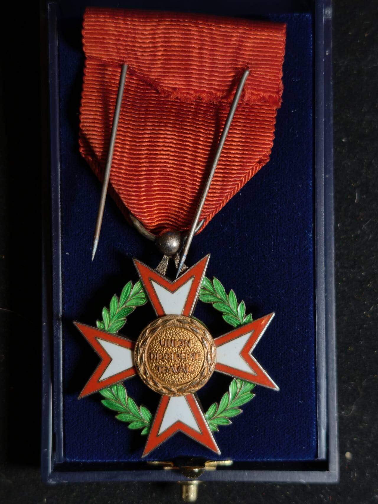 凯旋世界勋赏（第23期）（欢迎送拍）（对拍品有疑问请询问客服，不接受到手刀，出价默认拍品品相。请认真阅读拍卖规则！出价默认已认可！）（收到货请录制开箱视频，无视频概不处理问题。） 。