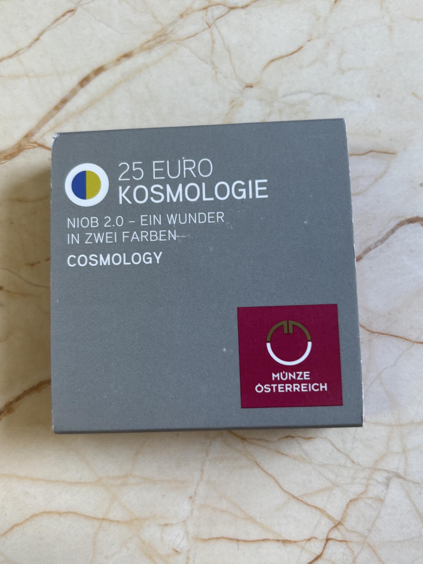 第197期拍卖 奥地利2015年宇宙论银铌双金属镶嵌纪念币，900银/998铌，10克和7.15克，发行：65000枚