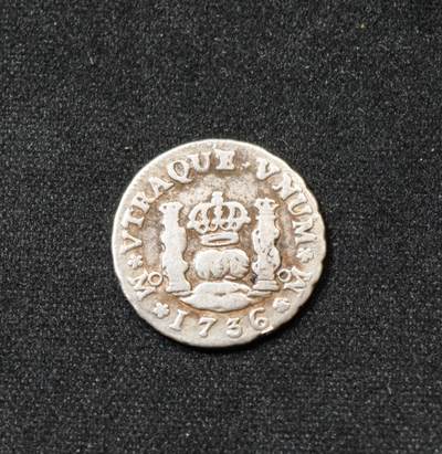 甄臻铺-世界币章拍卖（第60期），甄品场拍品征集中，送拍享返佣金等优惠多多 墨西哥 1736年Mo 1/2里亚尔 地球双柱 银币 打制图案清晰，畧有深色包浆