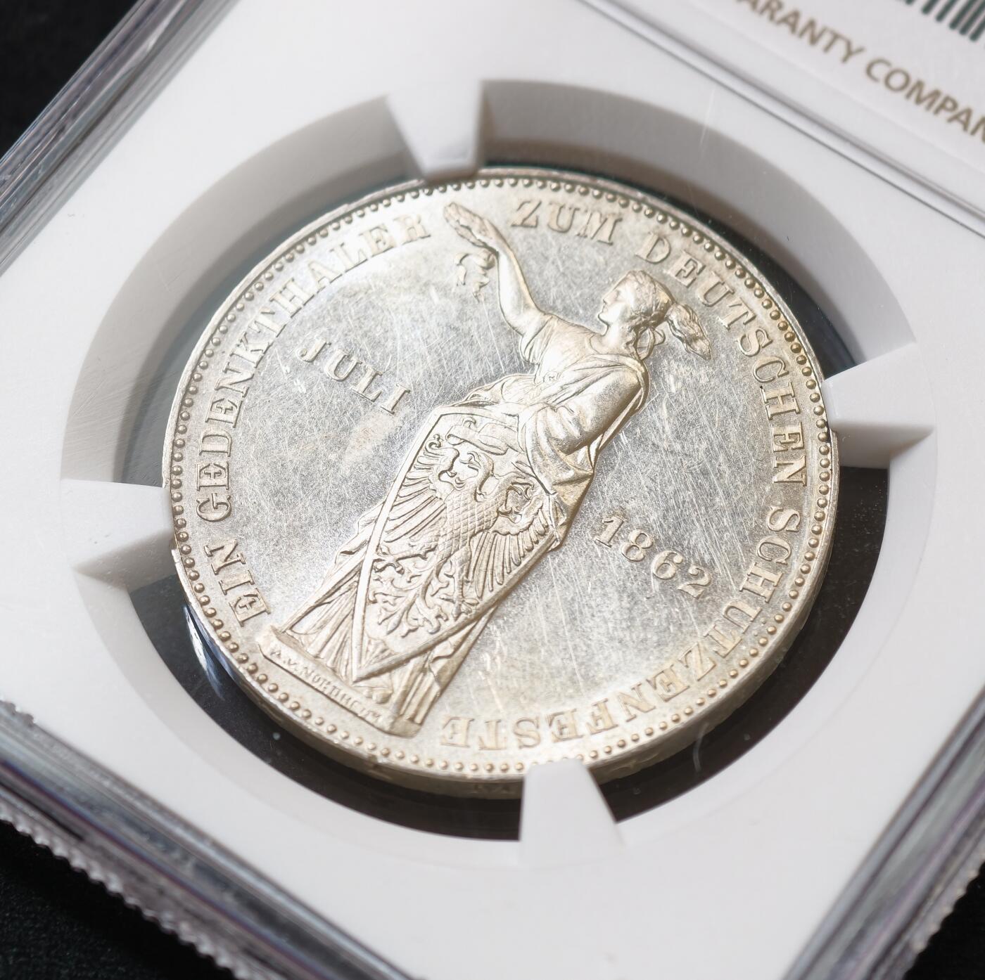 甄臻铺-世界币章拍卖（第60期），甄品场拍品征集中，送拍享返佣金等优惠多多