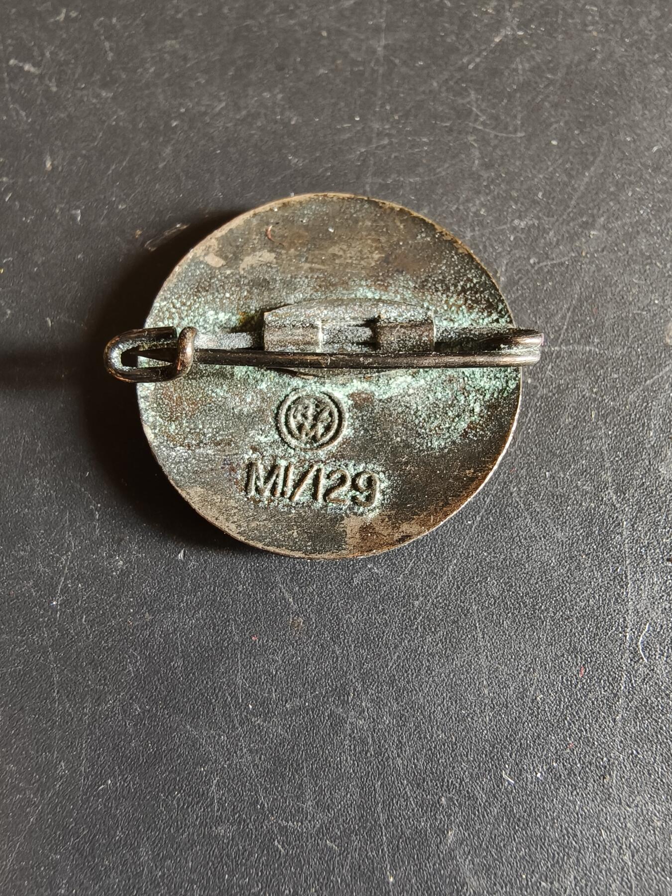 老王徽章第192期 德三1933德国觉醒口号证章