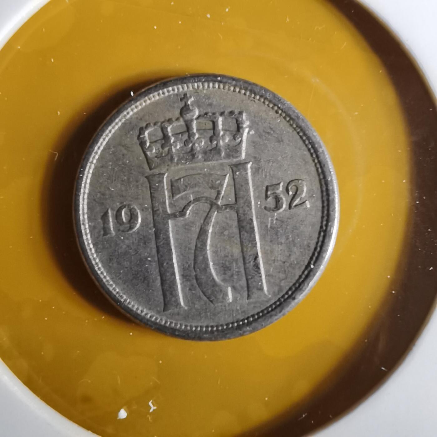 沼泽如烟--第1057场 挪威1952年10欧尔