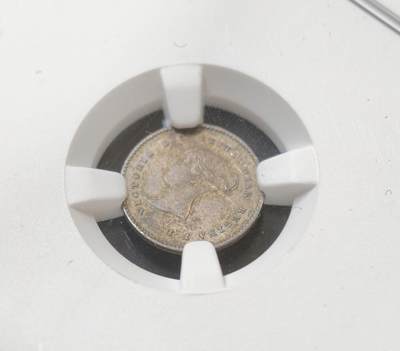 甄臻铺-世界币章拍卖（第60期），甄品场拍品征集中，送拍享返佣金等优惠多多 NGC-MS65-AU58 1862年维多利亚小维洗脚币，宗教产物，绒布包浆，两个58明显低评，性价比极高