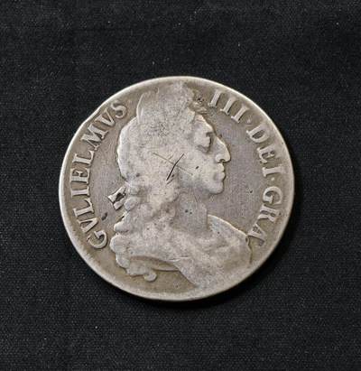 甄臻铺-世界币章拍卖（第60期），甄品场拍品征集中，送拍享返佣金等优惠多多 - 英国1696年威廉三世1克朗大银币，原味包浆，有伤，细节如图