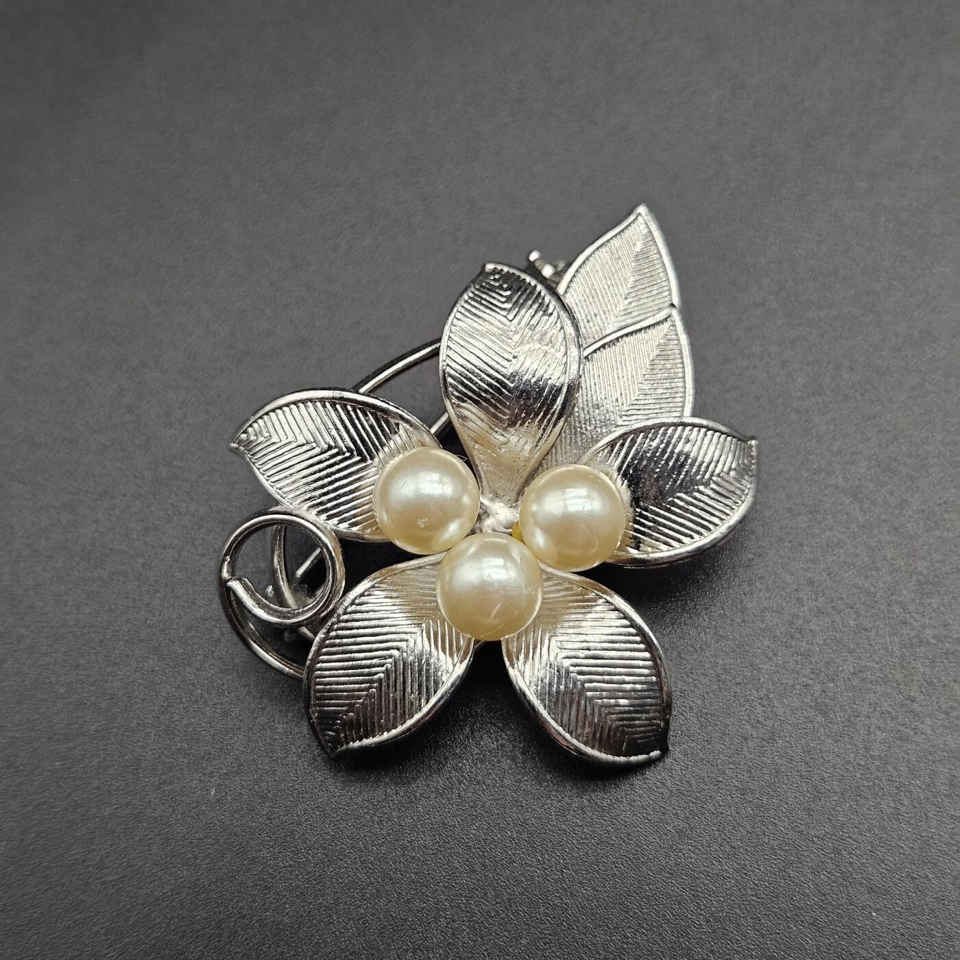 0元起拍勋章 第347期 咸鱼国勋章拍卖专场 4月19日（周日）下午6：00开始 日本中古胸针