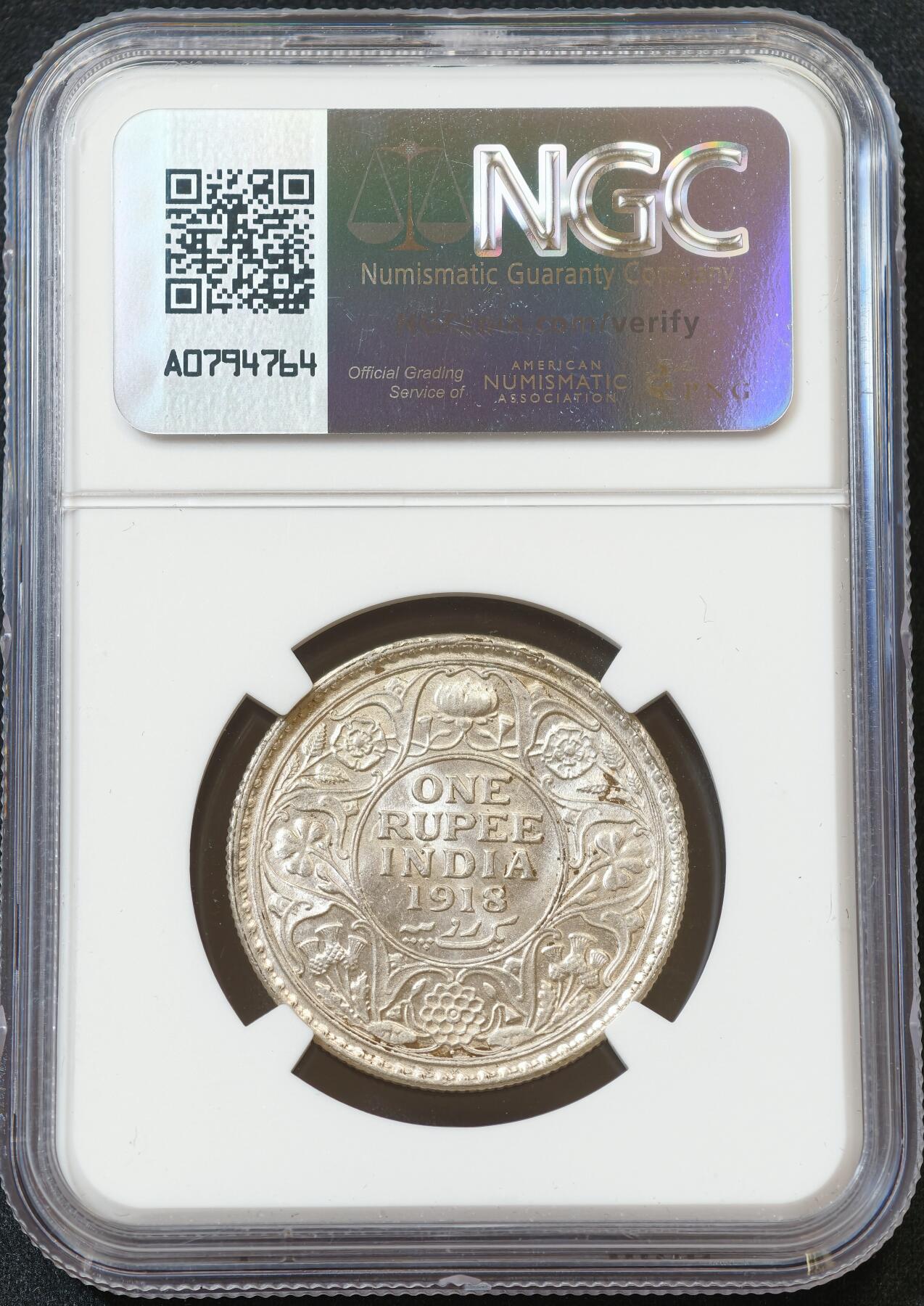 甄臻铺-世界币章拍卖（第60期），甄品场拍品征集中，送拍享返佣金等优惠多多