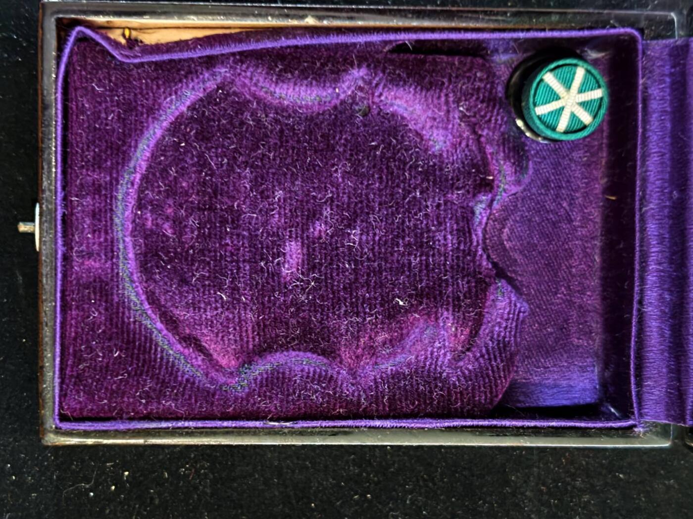 凯旋世界勋赏（第23期）（欢迎送拍）（对拍品有疑问请询问客服，不接受到手刀，出价默认拍品品相。请认真阅读拍卖规则！出价默认已认可！）（收到货请录制开箱视频，无视频概不处理问题。） 六鸟空盒带略