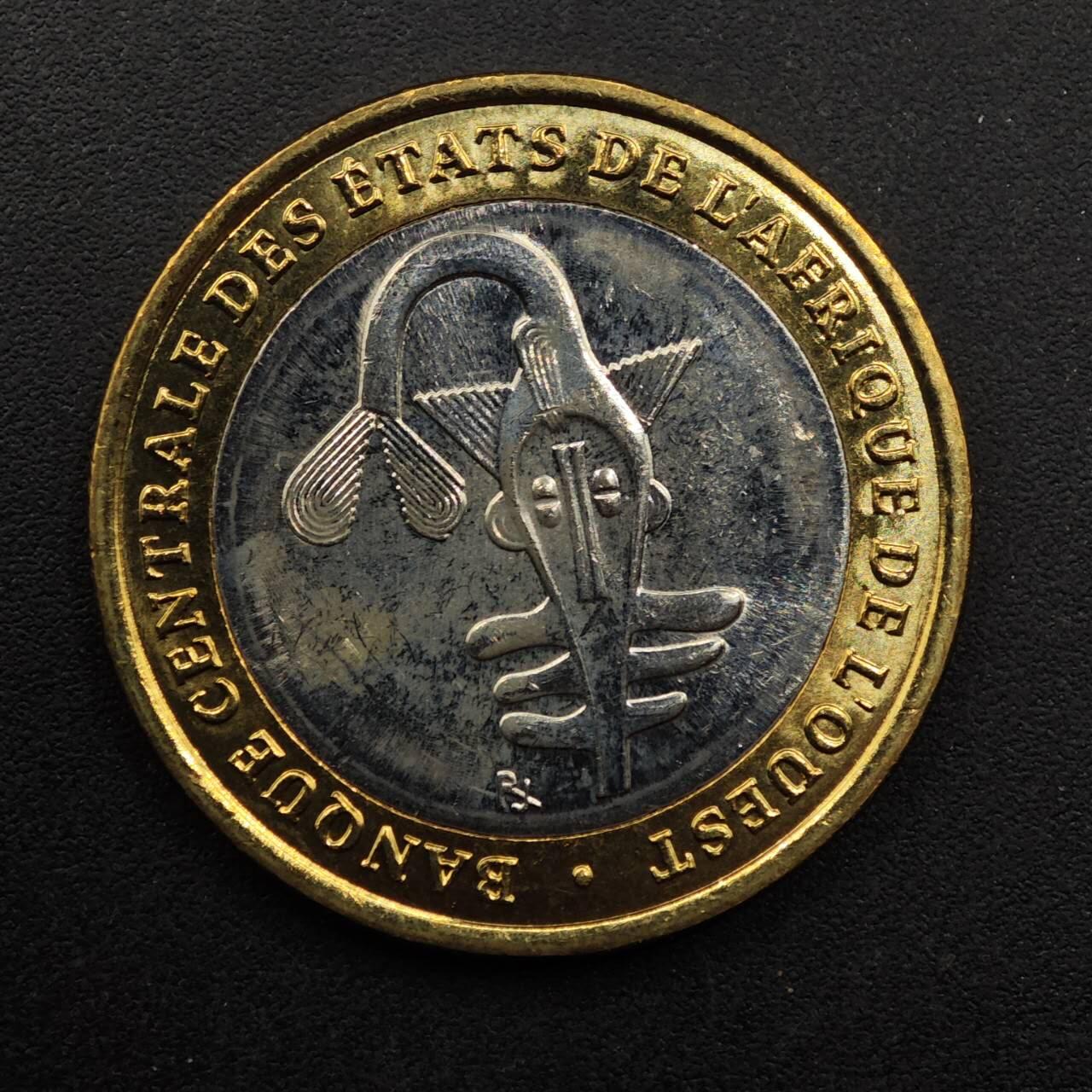 【淘币小摊】实时拍第八百九十三拍   散币场    每周一统一发货 西非2004年500法郎双色币