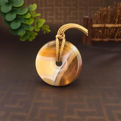 碧月说宝.君子怀瑾·当代和田玉清风专场(九) 北红缠丝平安扣