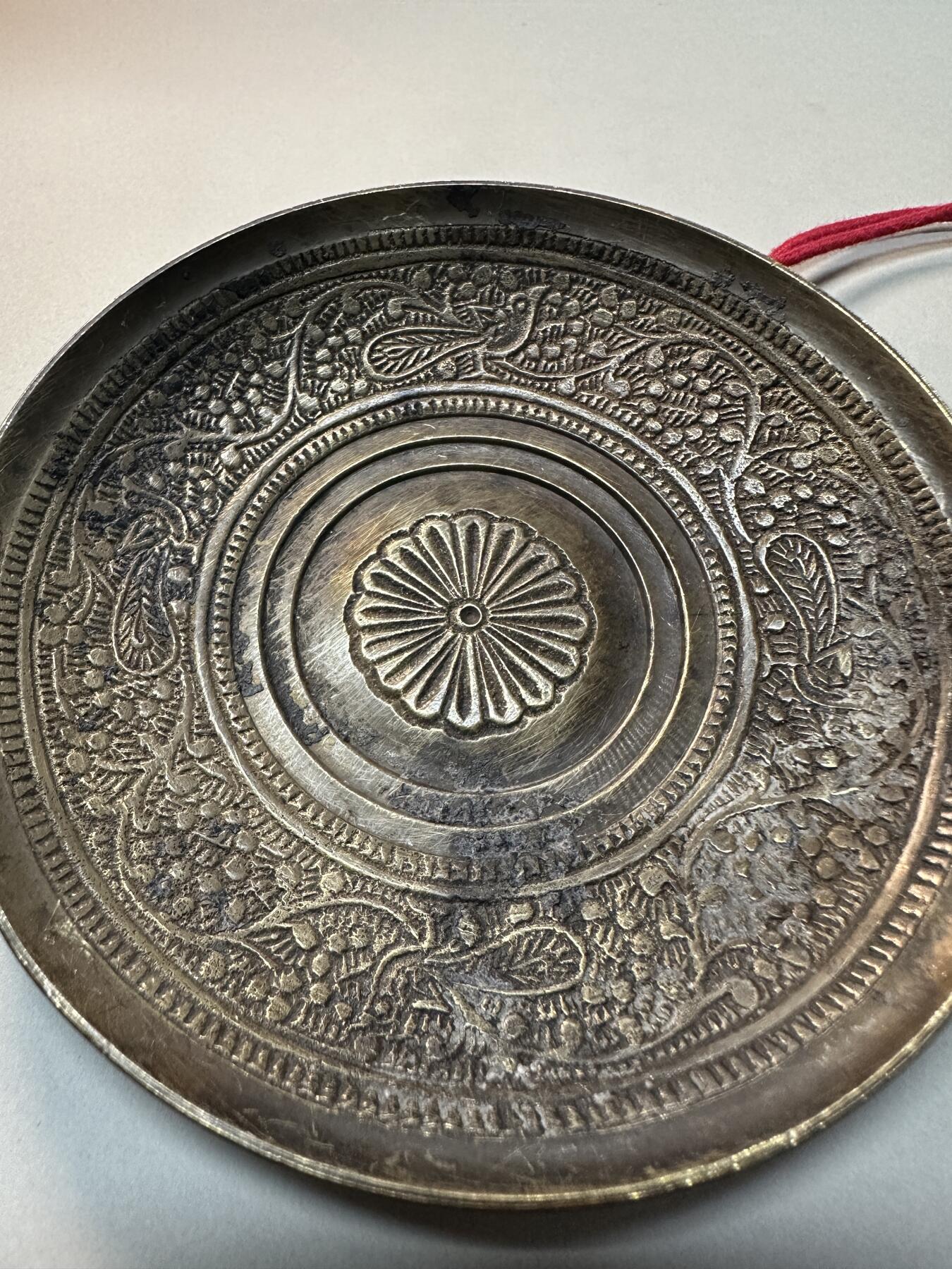 清代-民国 精品铜器专场 晚清民国老黄铜花卉纹碟 手工錾刻香盘