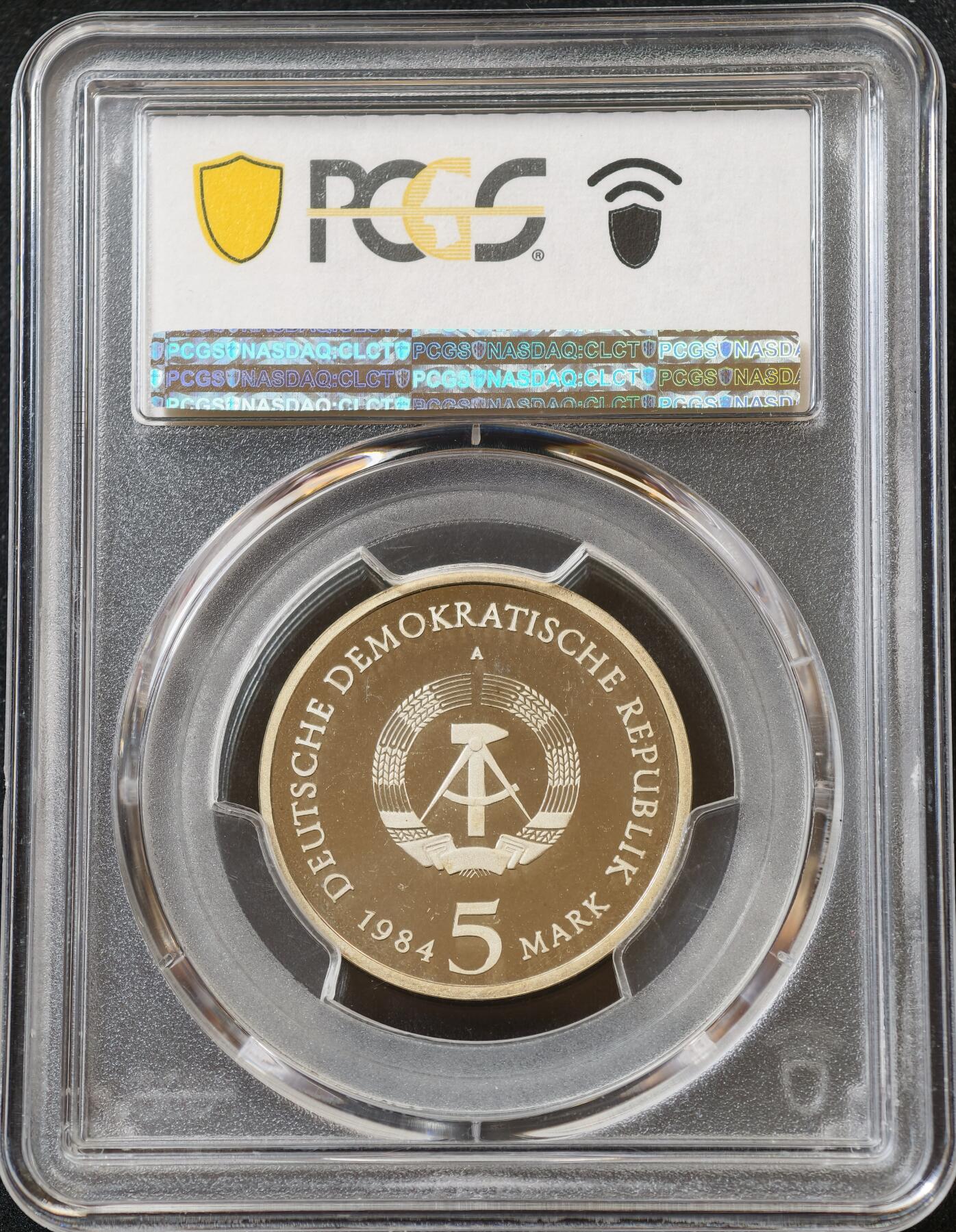 甄臻铺-世界币章拍卖（第60期），甄品场拍品征集中，送拍享返佣金等优惠多多