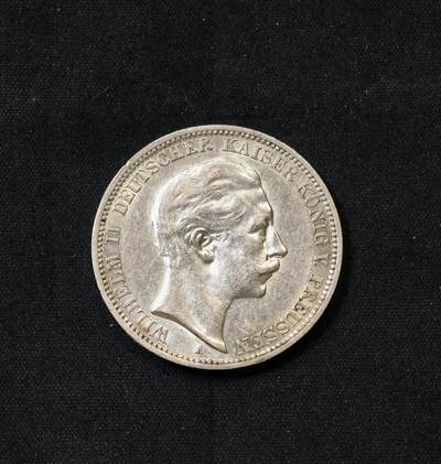 甄臻铺-世界币章拍卖（第60期），甄品场拍品征集中，送拍享返佣金等优惠多多 - 1910年普鲁士威廉二世3马克，淡淡转光