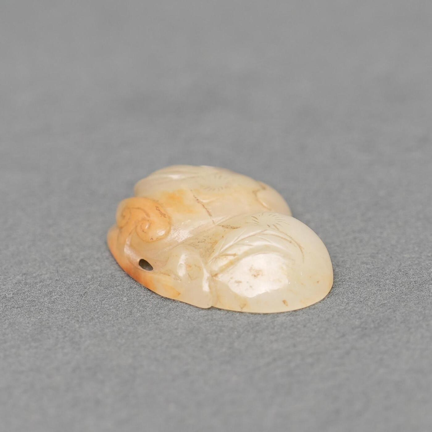 碧月说宝.韫玉流光-南京文物公司明清玉器专场（一） 沁色蘑菇灵芝坠