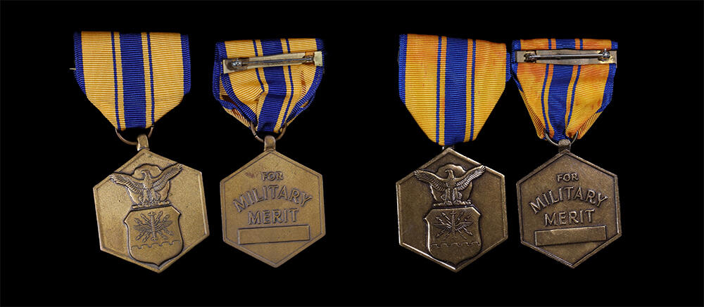 南京三省2026年春季拍卖会 世界币章&现代币 近代美国空军嘉奖奖章（一组两枚）