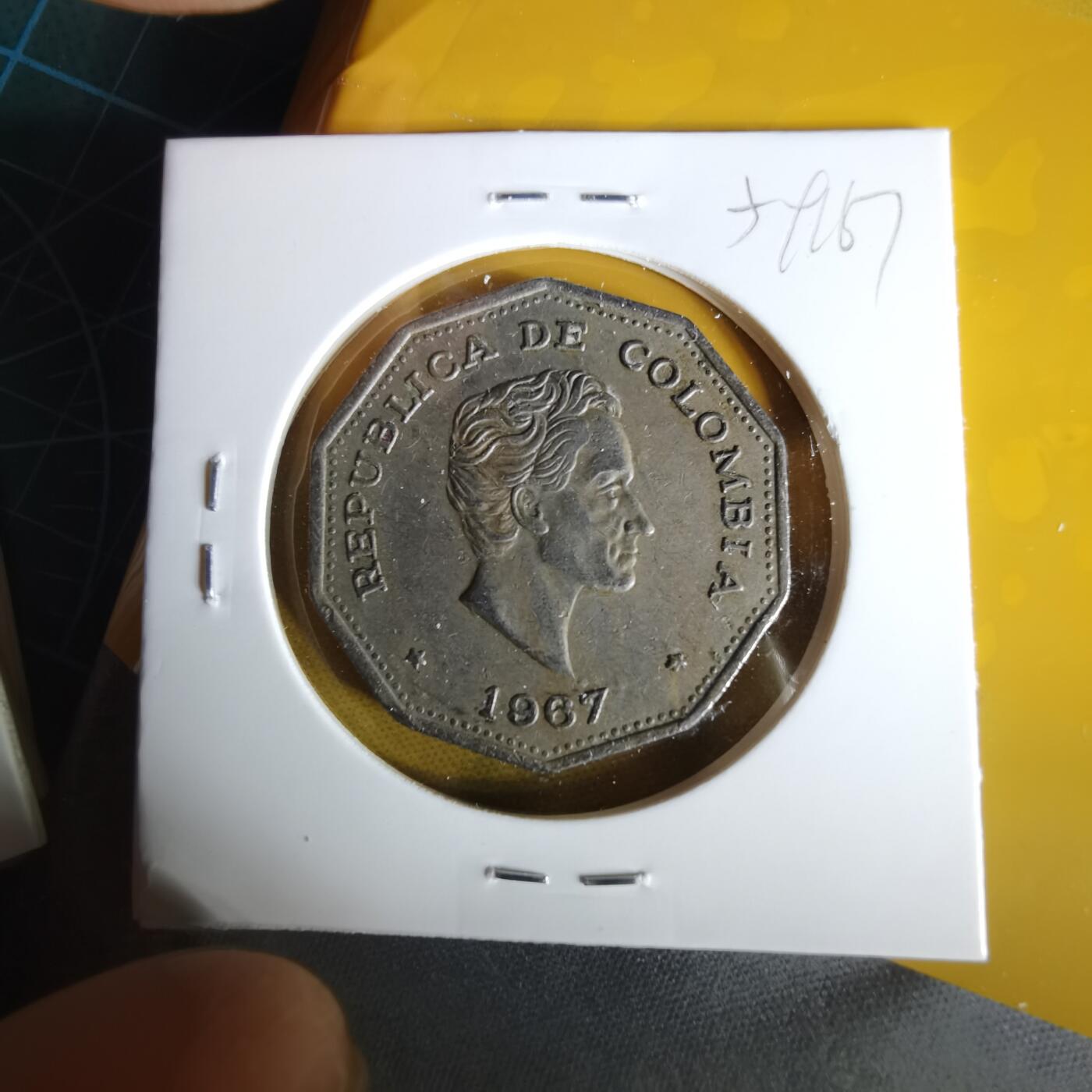 沼泽如烟--第1059场 哥伦比亚1967年1比索