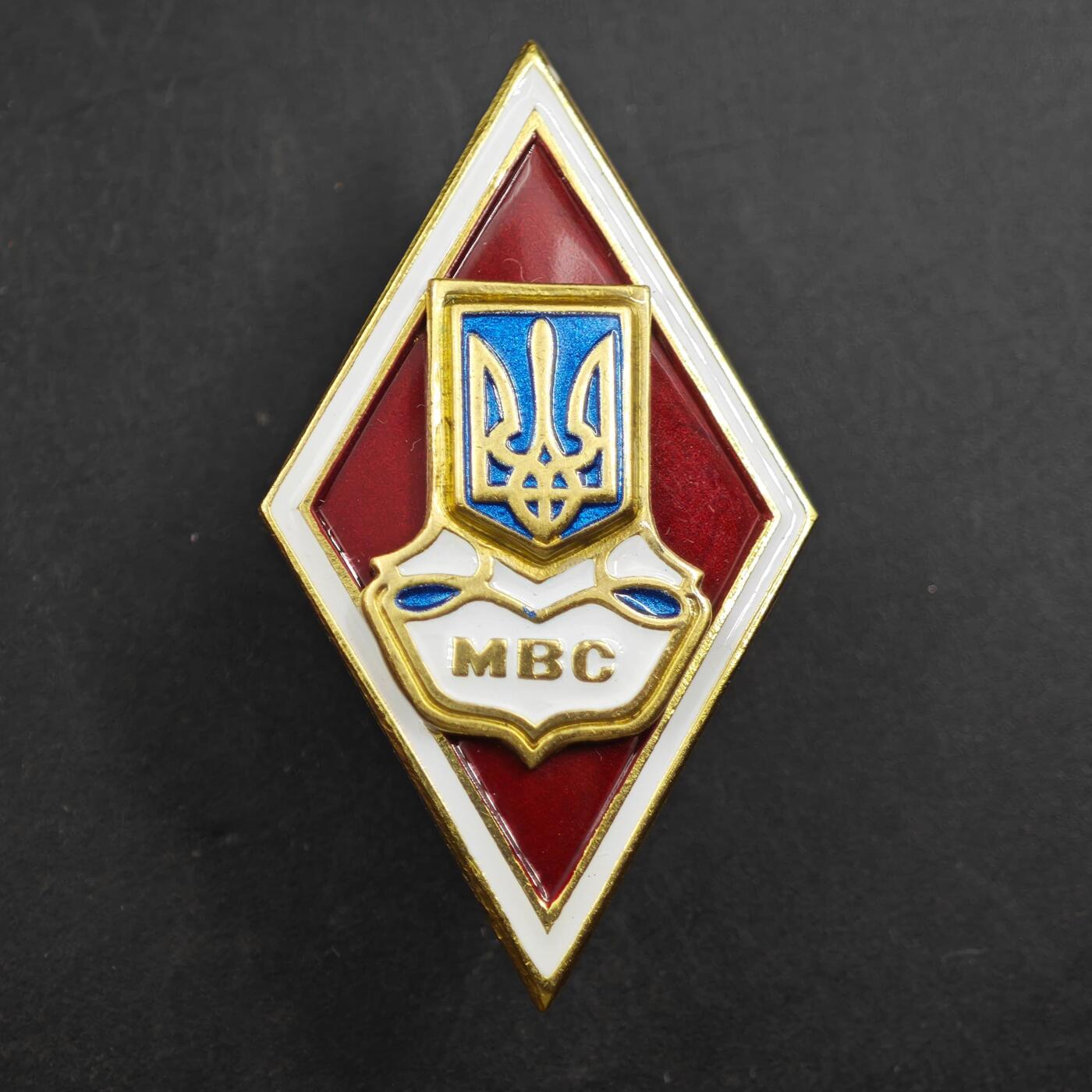 4月17日结束，成斌徽章钱币专场