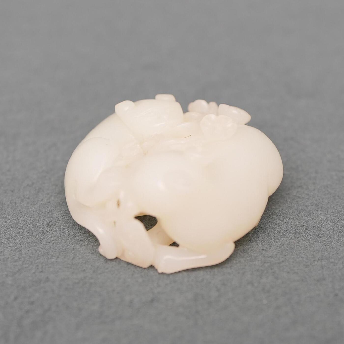 碧月说宝.韫玉流光-南京文物公司明清玉器专场（一） 白玉双欢圆雕