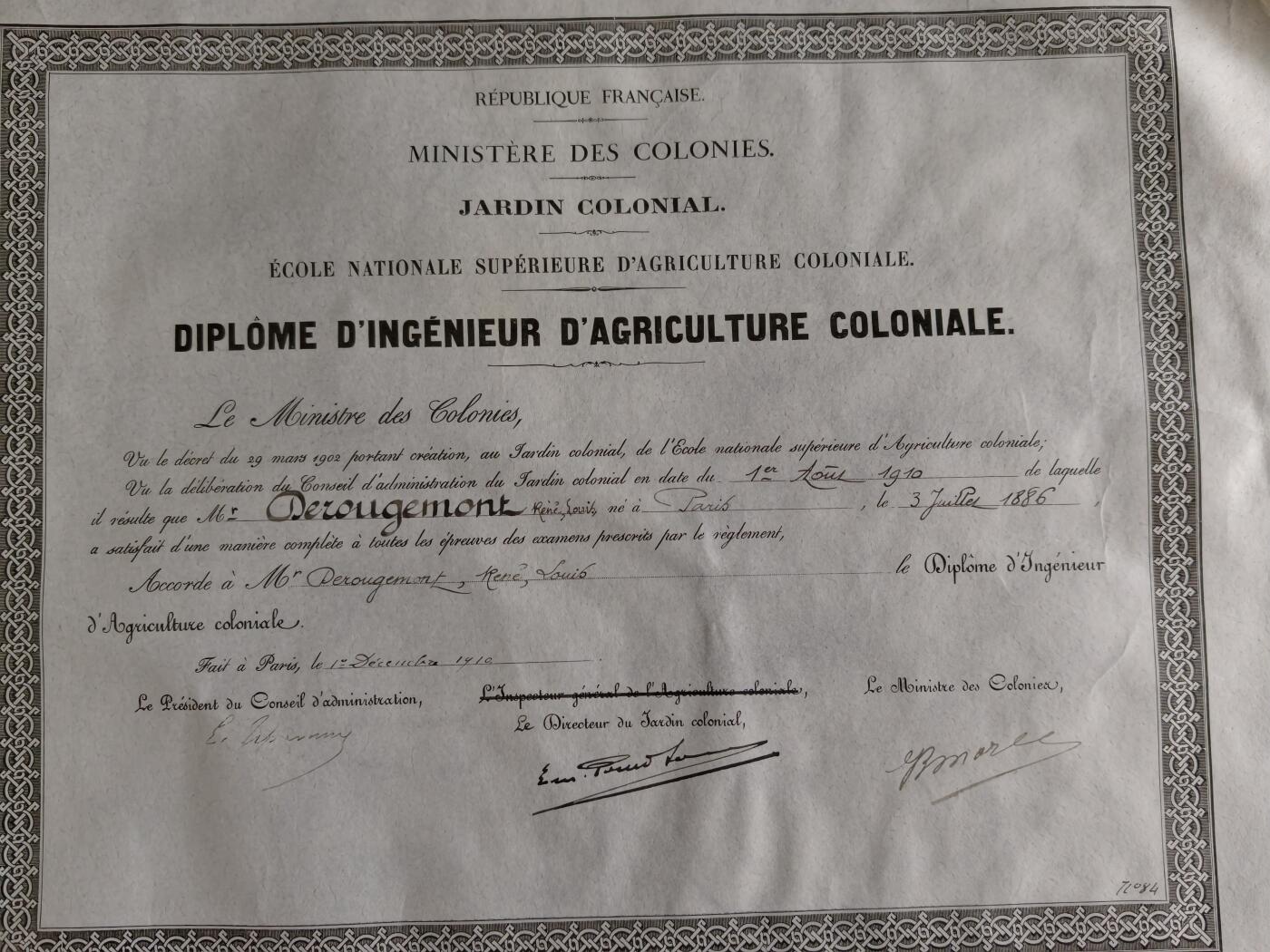 凯旋世界勋赏（第23期）（欢迎送拍）（对拍品有疑问请询问客服，不接受到手刀，出价默认拍品品相。请认真阅读拍卖规则！出价默认已认可！）（收到货请录制开箱视频，无视频概不处理问题。） 羊皮纸版本法属殖民农业工程师国家级文凭详解