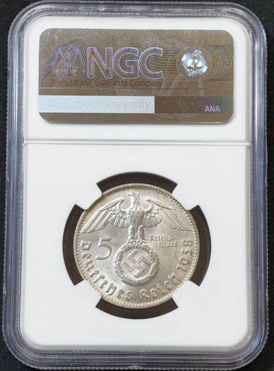 甄臻铺-世界币章拍卖（第60期），甄品场拍品征集中，送拍享返佣金等优惠多多 NGC-MS64 德国 1938年D厂 兴登堡带字5马克银币 BU宝石光泽 少见厂别 无需换藏的品相不容错过