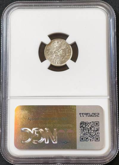 甄臻铺-世界币章拍卖（第60期），甄品场拍品征集中，送拍享返佣金等优惠多多 NGC-MS65 1942年荷属东印度1/10盾，卷拆品相，顶级分数