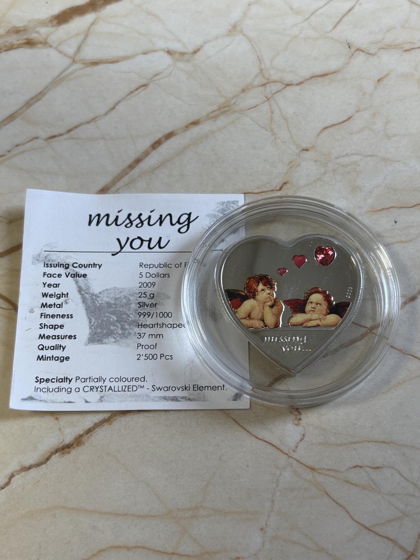 第197期拍卖 帕劳2009年爱心天使想念你心形镶嵌水晶彩色银币带证书，25克，925银镶嵌水晶，重量:25克，直径:37毫米，发行:2500枚