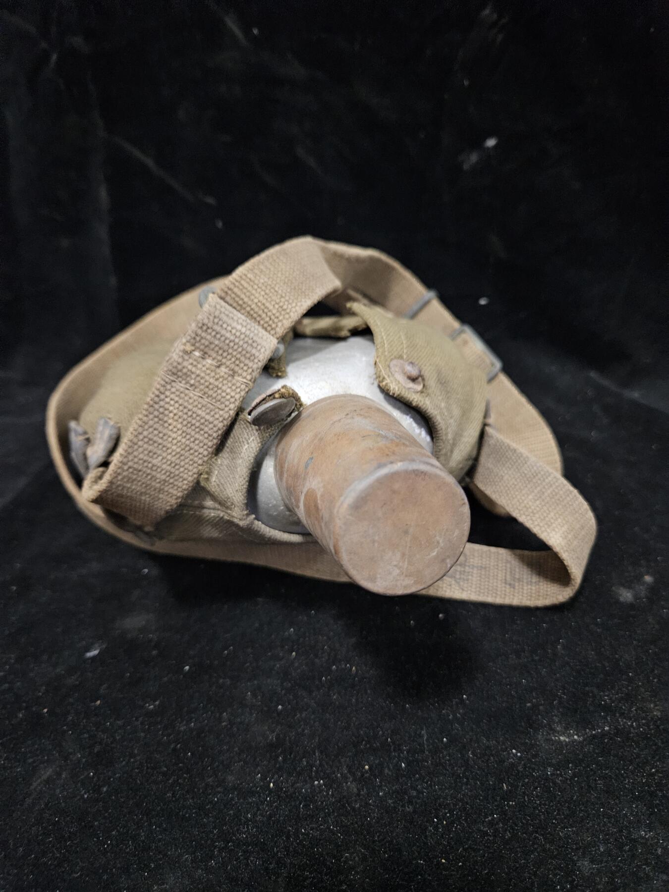 0元起拍勋章 第347期 咸鱼国勋章拍卖专场 4月19日（周日）下午6：00开始 原品日本战时将校用水壶