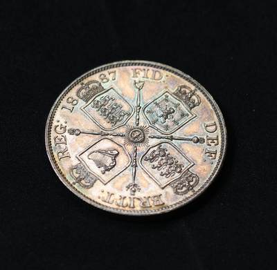 甄臻铺-世界币章拍卖（第60期），甄品场拍品征集中，送拍享返佣金等优惠多多 1887年双弗洛林，黑五彩很好看，脸上有伤