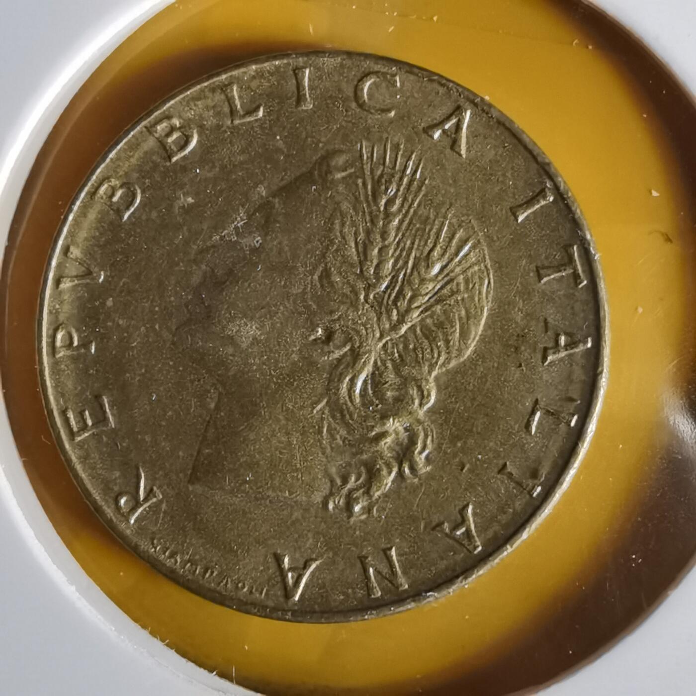 沼泽如烟--第1059场 意大利1979年20里拉