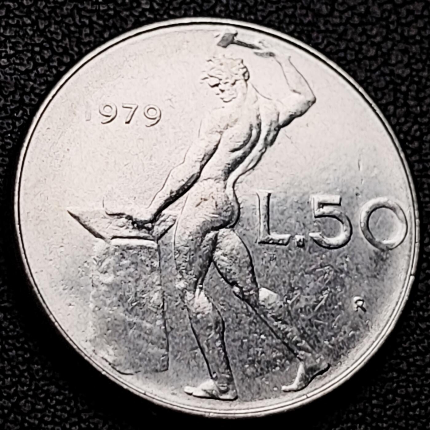 泉币菌-第227场-拍品多 请提前出价 意大利 1979年 50里拉 锻冶之神 伍尔坎 24mm