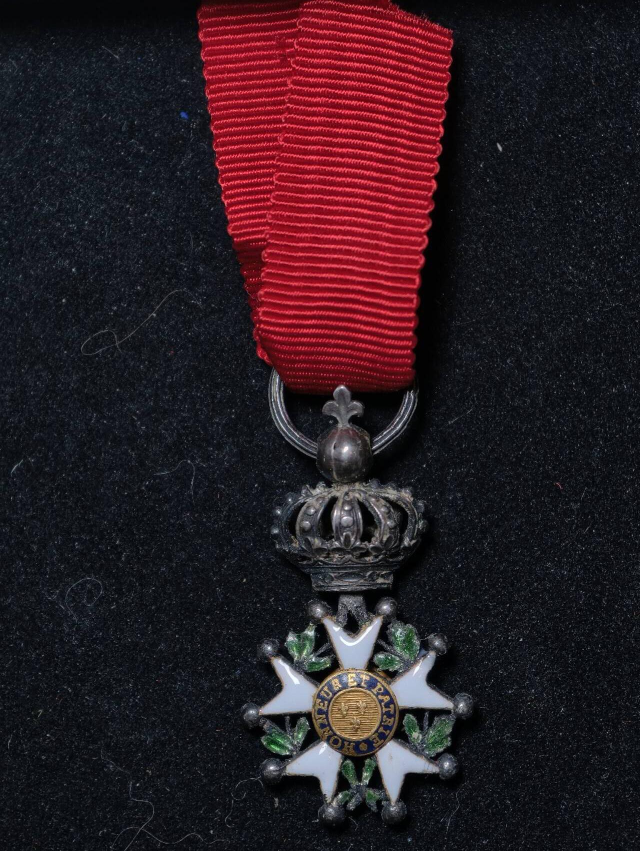 凯旋世界勋赏（第23期）（欢迎送拍）（对拍品有疑问请询问客服，不接受到手刀，出价默认拍品品相。请认真阅读拍卖规则！出价默认已认可！）（收到货请录制开箱视频，无视频概不处理问题。） 。