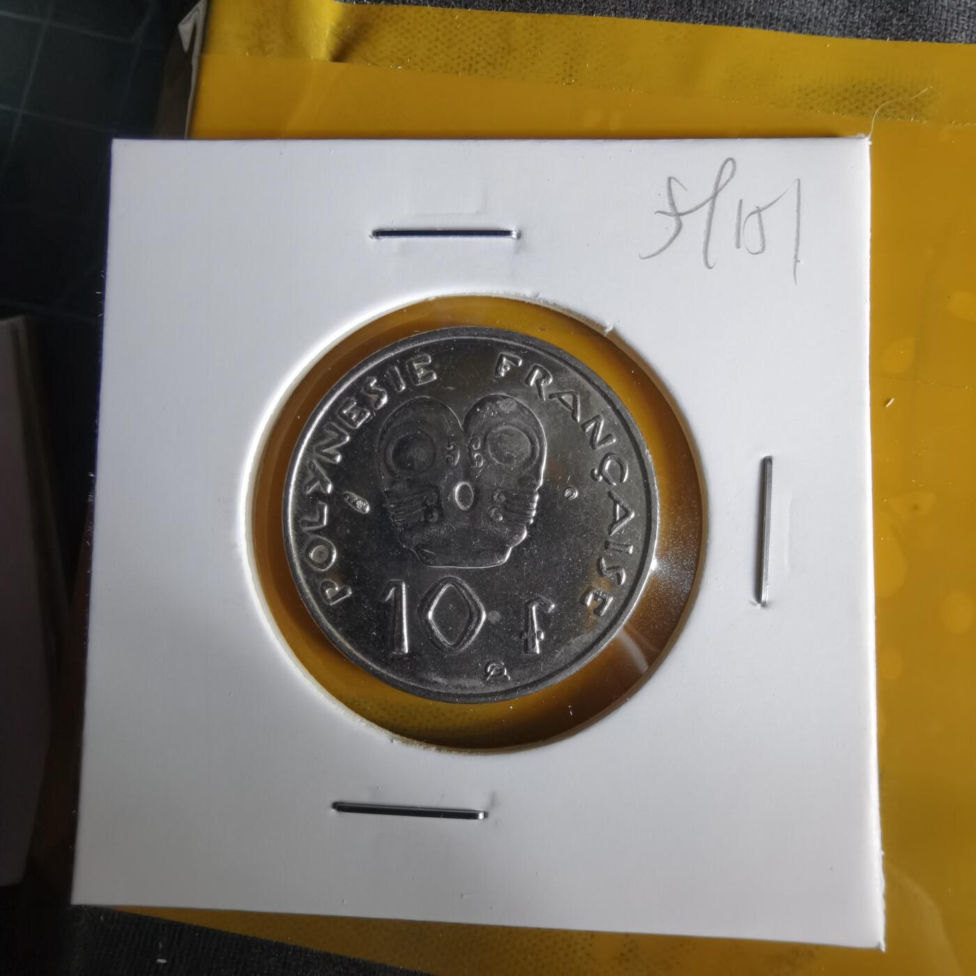 沼泽如烟--第1059场 法属波利尼西亚2002年10法郎