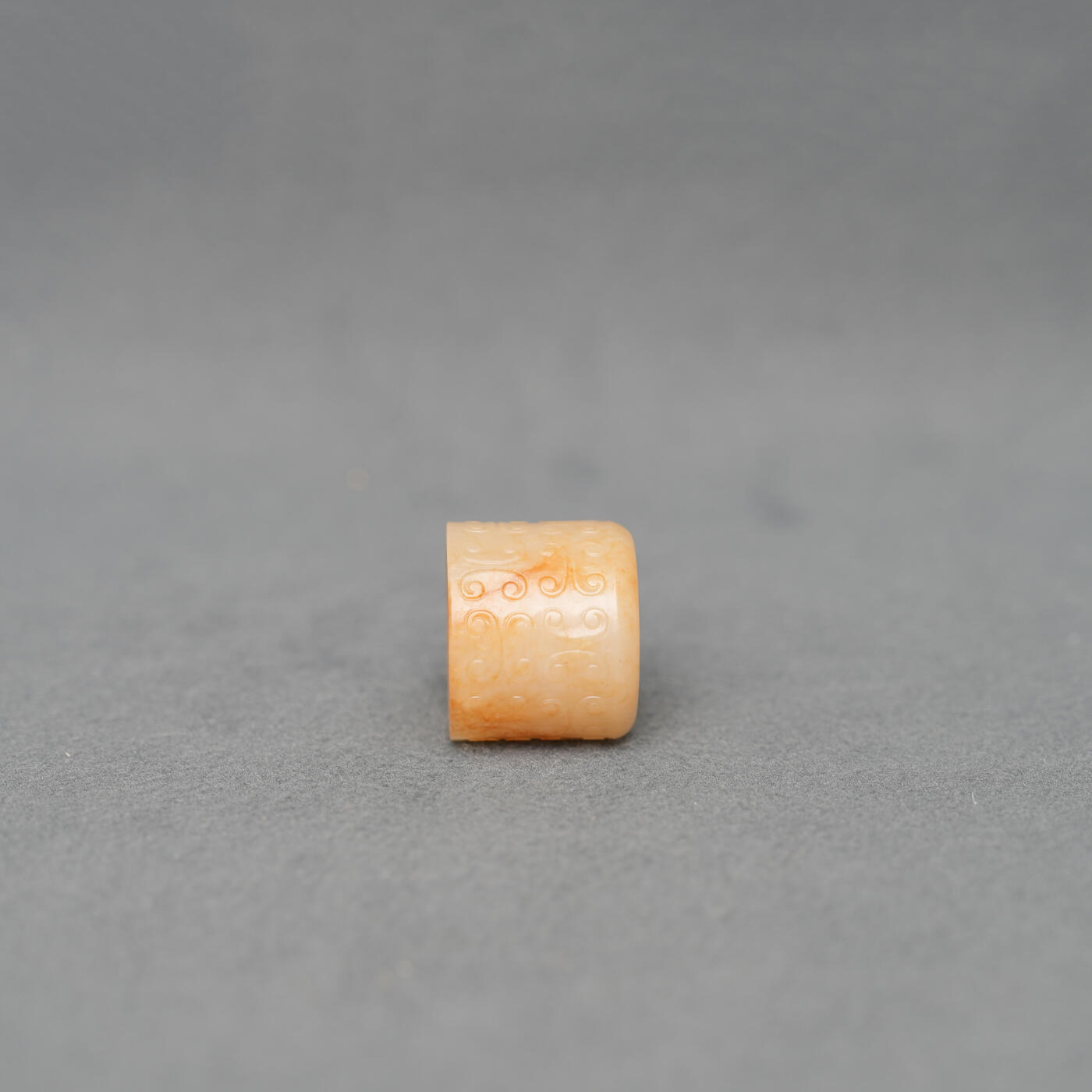 碧月说宝.韫玉流光-南京文物公司明清玉器专场（一） 沁玉勾连纹扳指