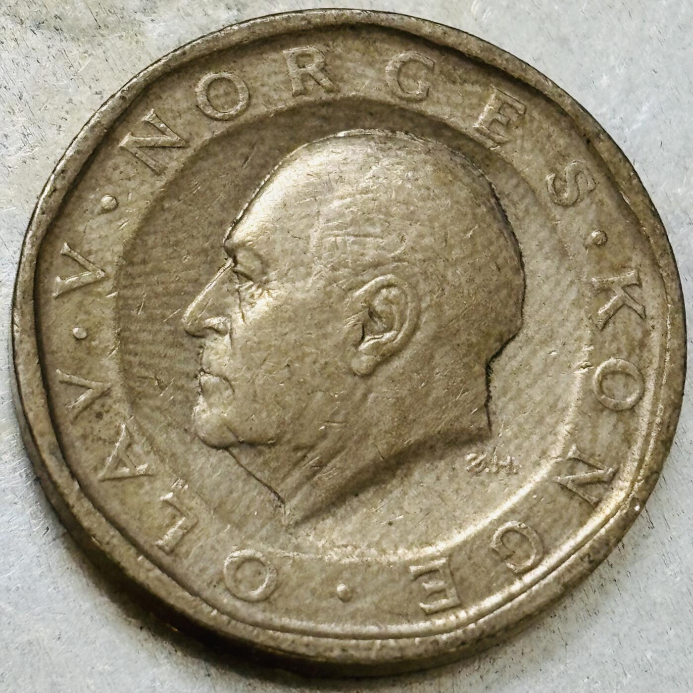 文馨钱币收藏第 300 场，银币，散币，小量德占比利时时期货币，长期接代拍业务 好品 1984 年北欧挪威奥拉夫五世国王 10 克朗