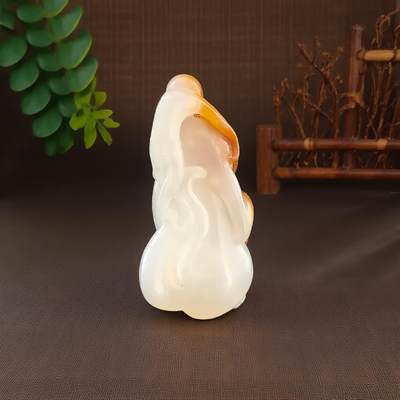 碧月说宝.君子怀瑾·当代和田玉清风专场(九) 红皮白肉籽料生肖猴吊坠