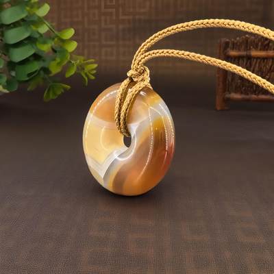 碧月说宝.君子怀瑾·当代和田玉清风专场(九) 北红缠丝平安扣