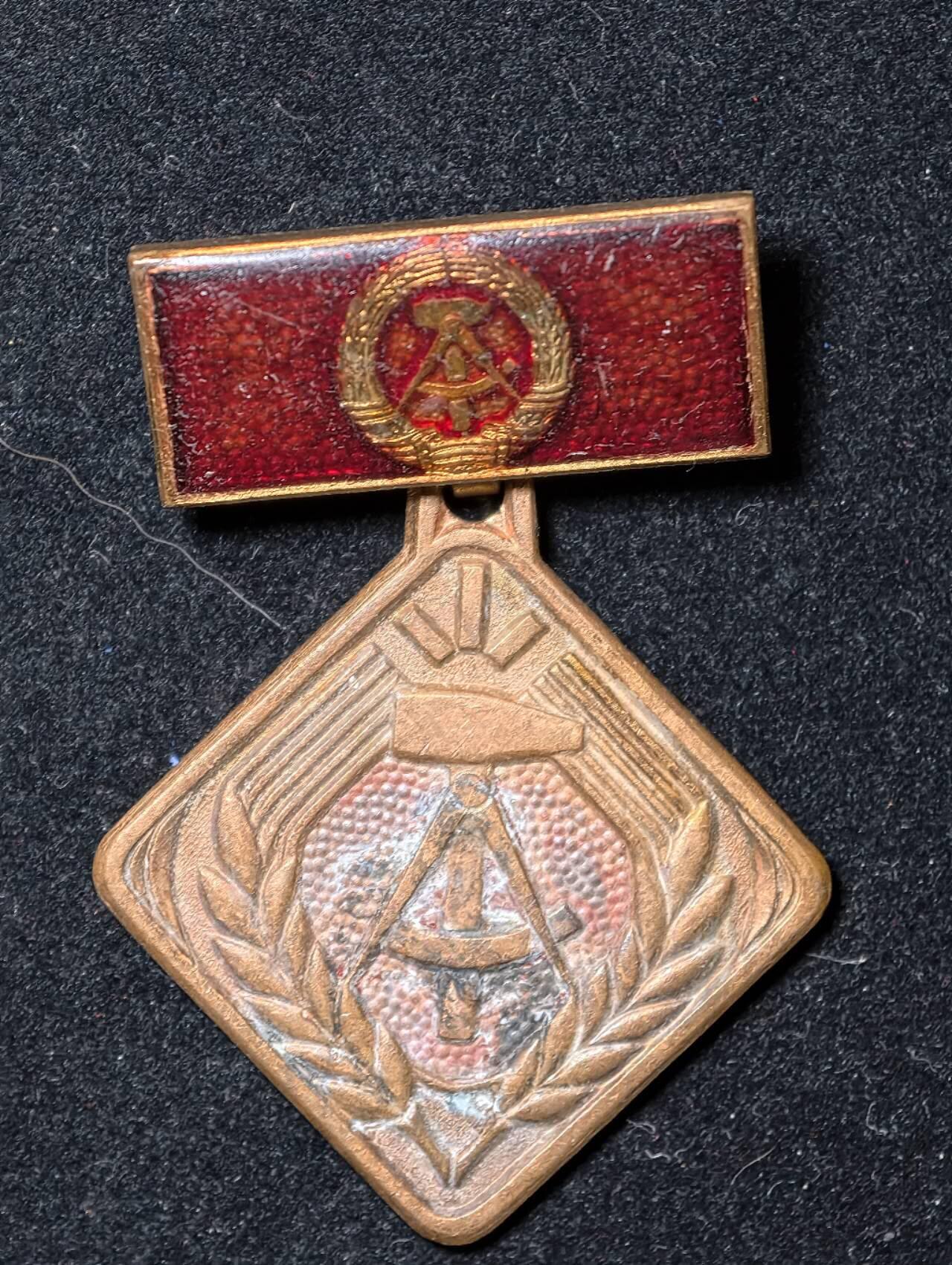 凯旋世界勋赏（第23期）（欢迎送拍）（对拍品有疑问请询问客服，不接受到手刀，出价默认拍品品相。请认真阅读拍卖规则！出价默认已认可！）（收到货请录制开箱视频，无视频概不处理问题。） 。