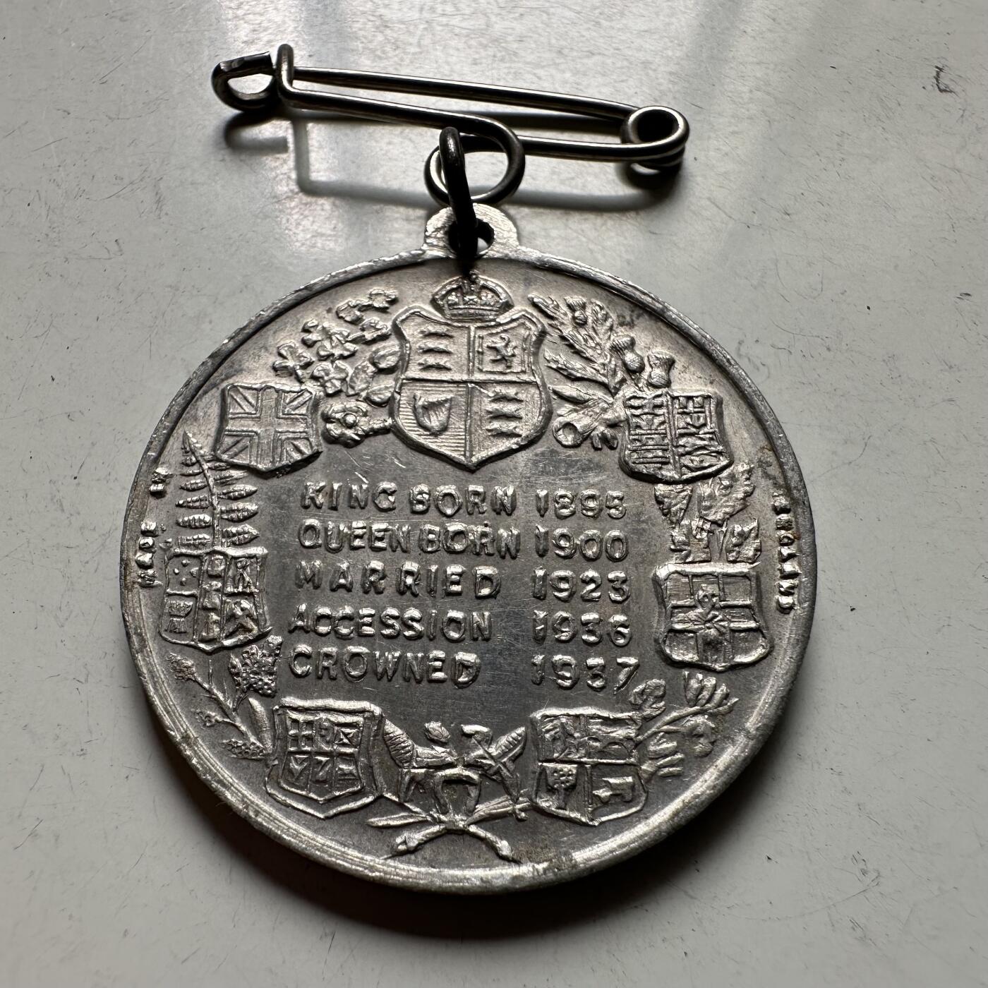 🌹外币初藏🌹🐯2026年第43场   每周二四六晚8️⃣点  世界硬币 英国 1937年 乔治六世与伊丽莎白王后加冕纪念章 铝制 32.7毫米