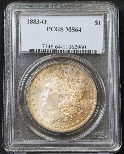 甄臻铺-世界币章拍卖（第60期），甄品场拍品征集中，送拍享返佣金等优惠多多 PCGS-MS64 1883年O版美国摩根，重香槟彩，浅浅月芽，支脚小磕碰