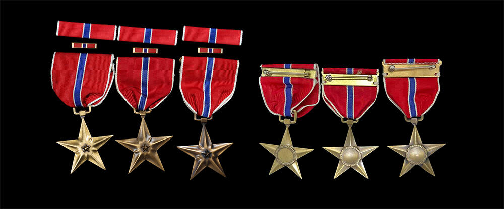 南京三省2026年春季拍卖会 世界币章&现代币 1944年美国铜星勋章（一组三枚）