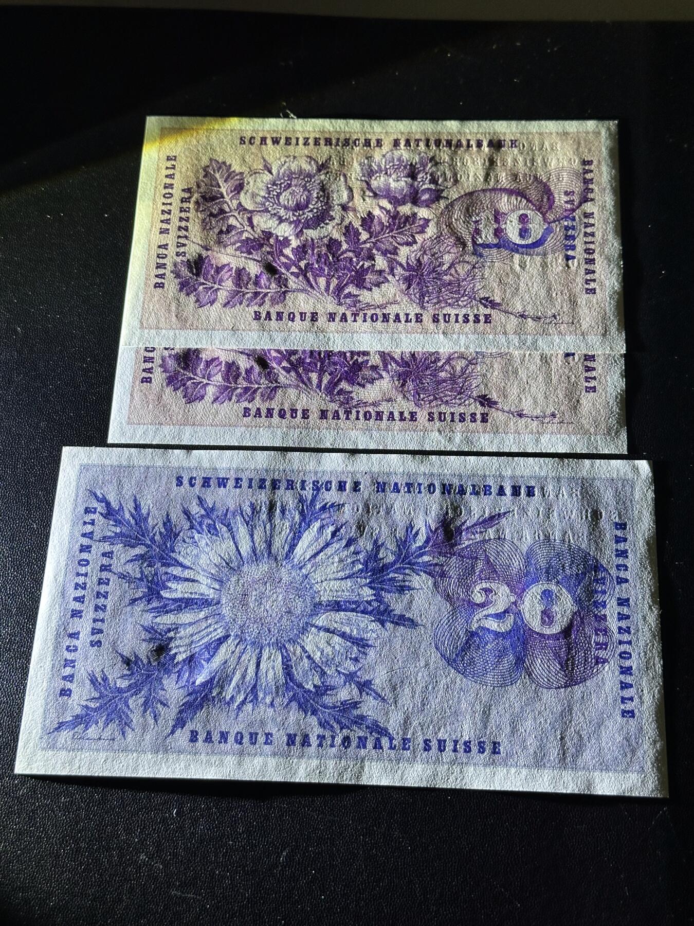 《外钞收藏家》第六百二十八期（精品百拍场）（长期征集拍品、欢迎藏友们联系合作） 瑞士1970年10法郎2张连号+71年20法郎1张一起  全新角轻微不绝