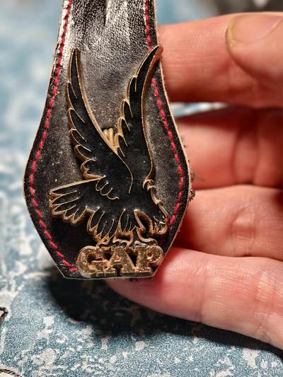 抚柳草堂-第二十六期章牌钱币  奖章勋章 满百包邮 放漏专场   法国陆军航空兵伞降突击大队（GAP）证章 历史原品俯冲的雄鹰（Aigle），是法国空降/特种部队的经典符号，象征突击、迅捷与制空权，完美契合伞降突击大队的作战属性  