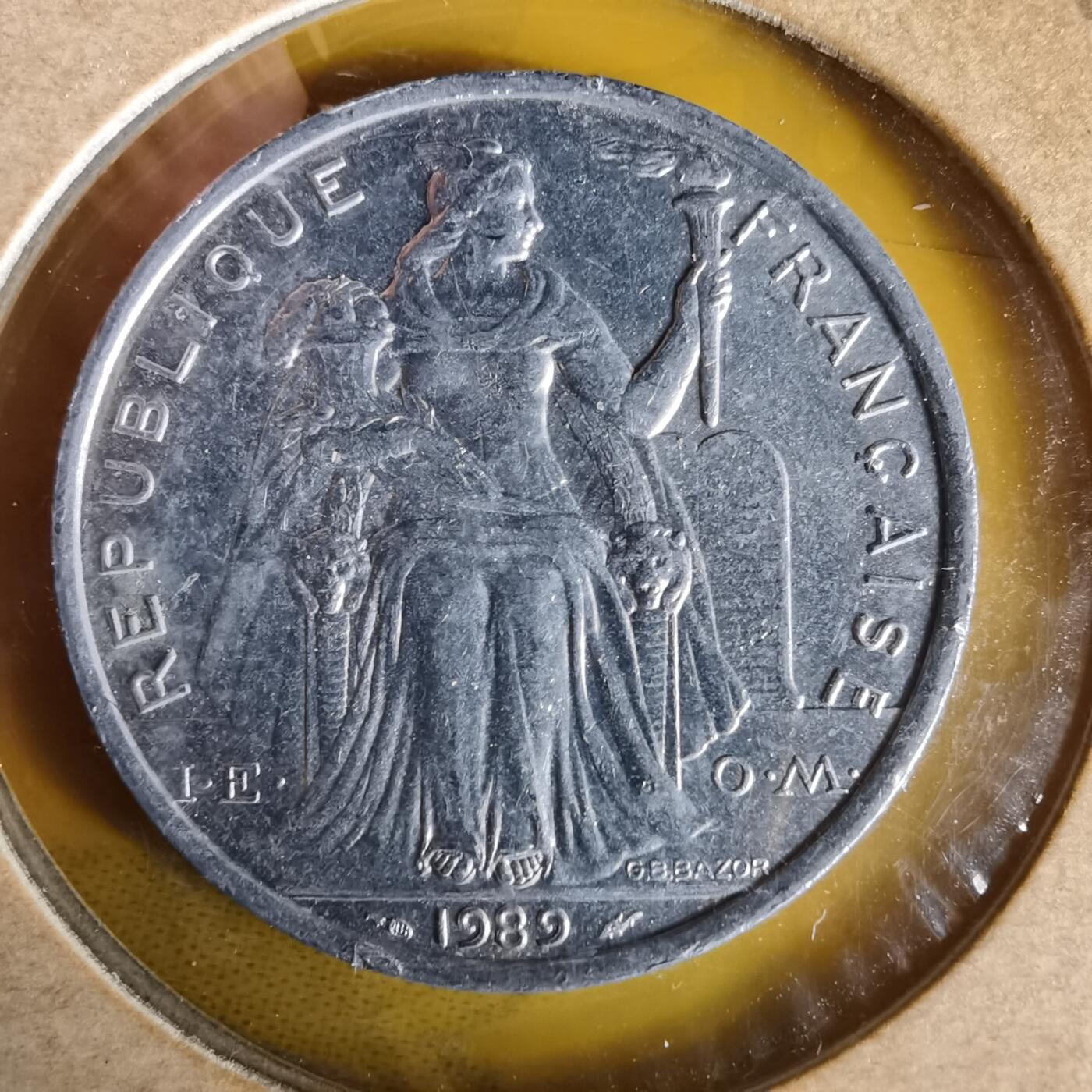 沼泽如烟--第1061场 法属新喀里多尼亚1989年5法郎