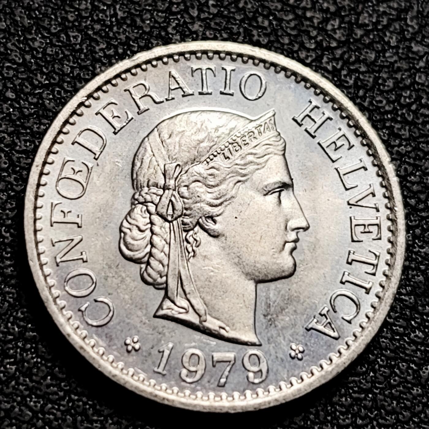 泉币菌-第227场-拍品多 请提前出价 高币值 百年延续 女神 瑞士1979年 10分銅镍硬币 